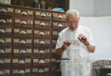 秋天中醫養生妙招：宜泡腳搓耳多運動