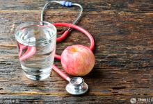 晨起喝杯它防血栓促排便 還能幫腸道“減負”!