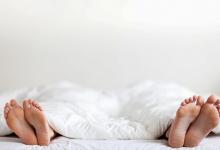 研究:睡眠不足危害大 可通過睡懶覺彌補(bǔ)