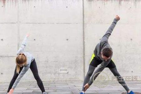 怎么做拉伸運(yùn)動(dòng)? 怎么做拉伸運(yùn)動(dòng)?