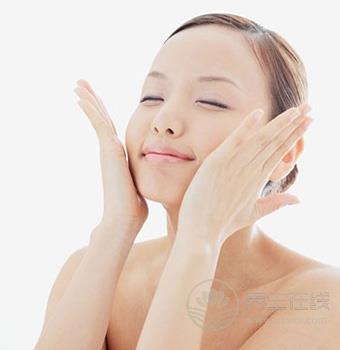 打造緊致小V臉就是這么簡單 瘦臉霜這樣用瘦出小臉蛋 打造緊致小V臉就是這么簡單 瘦臉霜這樣用瘦出小臉蛋