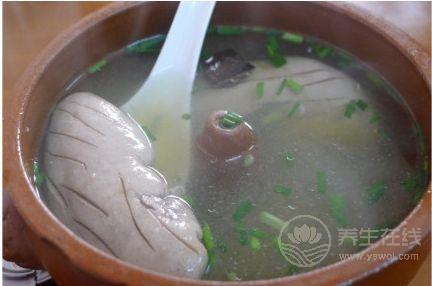 豬肝不能和16種食物一起吃 豬肝+辣椒沒營養 豬肝不能和16種食物一起吃 豬肝+辣椒沒營養