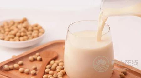 豆漿六種要命喝法 喝超量豆漿致腹瀉 豆漿六種要命喝法 喝超量豆漿致腹瀉