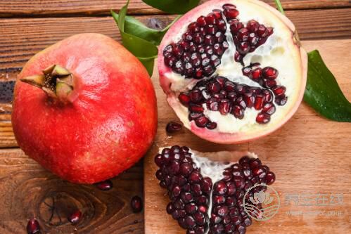石榴維生素c含量是蘋果2倍,每天1個抗衰老 石榴維生素c含量是蘋果2倍,每天1個抗衰老