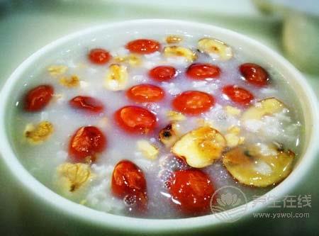 煮粥要懂搭配 煮養(yǎng)生粥需注意三個方面 煮粥要懂搭配 煮養(yǎng)生粥需注意三個方面