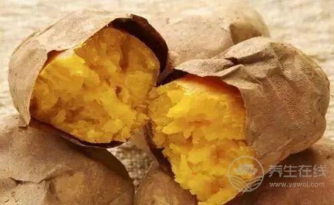 到底吃紅薯紫薯白薯哪種更營(yíng)養(yǎng)?常吃它降壓不發(fā)胖! 到底吃紅薯紫薯白薯哪種更營(yíng)養(yǎng)?常吃它降壓不發(fā)胖!