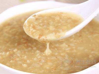 都說燕麥是營養之王,但你知道該如何選?如何吃嗎? 都說燕麥是營養之王,但你知道該如何選?如何吃嗎?