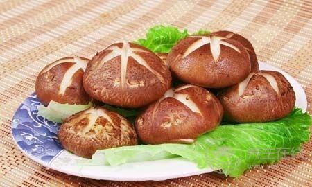 白蘿卜這樣吃竟能抗癌！預(yù)防食管癌這蔬果效果佳