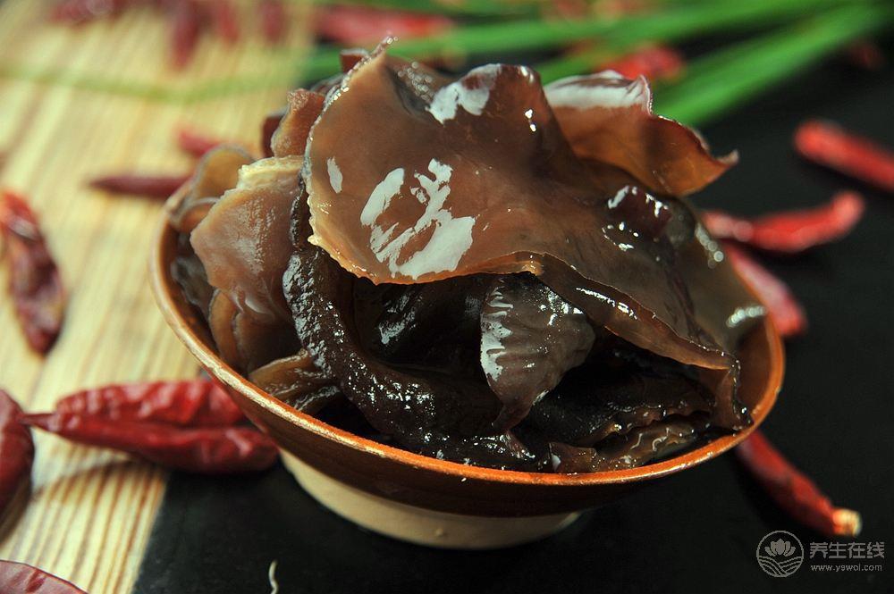 吃發芽的土豆會中毒 這10種食物含有毒素 吃發芽的土豆會中毒 這10種食物含有毒素