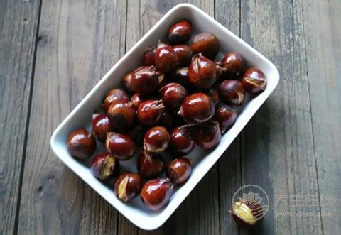 飯后千萬別大量食用板栗 當心吃出大肚腩 飯后千萬別大量食用板栗 當心吃出大肚腩