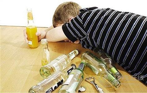 養胃需注意八個禁忌 忌晚餐過飽狼吞虎咽 養胃需注意八個禁忌 忌晚餐過飽狼吞虎咽