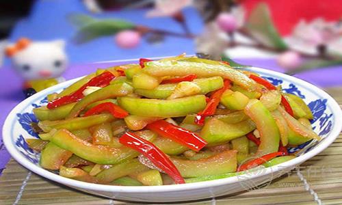 西瓜皮五款美味食譜 降溫消暑美容養顏 西瓜皮五款美味食譜 降溫消暑美容養顏