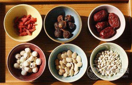 秋天吃什么補氣血? 18種食物讓氣色紅潤有光澤 秋天吃什么補氣血? 18種食物讓氣色紅潤有光澤