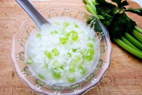 芹菜7種吃法輕松除病  芹菜葉也能這么吃