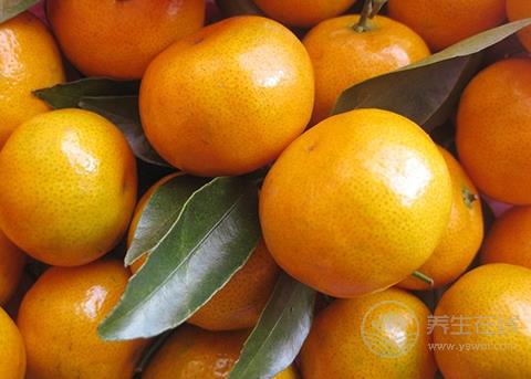 橘子好吃千萬別貪嘴 當心橘子吃多了得尿結石 橘子好吃千萬別貪嘴 當心橘子吃多了得尿結石