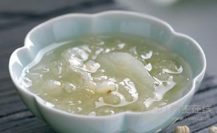 黑白配營養(yǎng)加倍 黑木耳和白木耳搭配益壽抗衰老 黑白配營養(yǎng)加倍 黑木耳和白木耳搭配益壽抗衰老