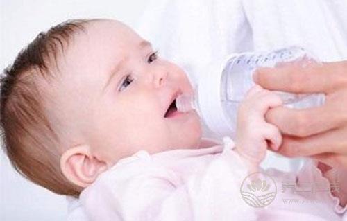 嬰幼兒腹瀉吃什么食物好 護(hù)理腹瀉兒童要注意什么