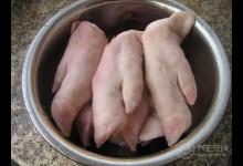 女人吃豬蹄抗衰老好處多 醫生都是這么挑豬蹄的