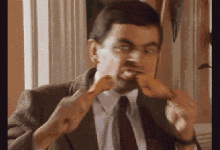 女孩直播吃肉，腸胃嚴重受傷！暴飲暴食當心這幾種病