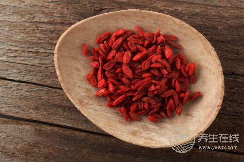 早生華發,試試枸杞,能幫你找回黑發 早生華發,試試枸杞,能幫你找回黑發