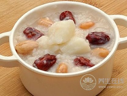 {功效與作用}：養(yǎng)胃小偏方