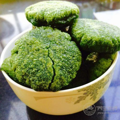 在家自制艾蒿糍粑，一家四口入院搶救！