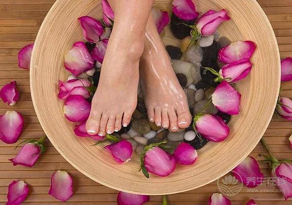 喜歡泡腳的人注意:3種人最好不要泡腳 喜歡泡腳的人注意:3種人最好不要泡腳
