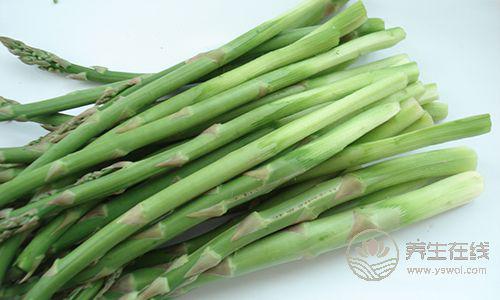 體臭可能是因為吃了這4種食物！