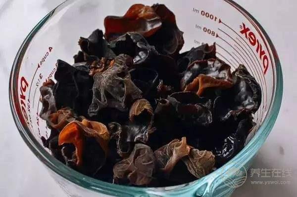 木耳不能和什么一起吃,木耳煮多久幾分鐘能熟