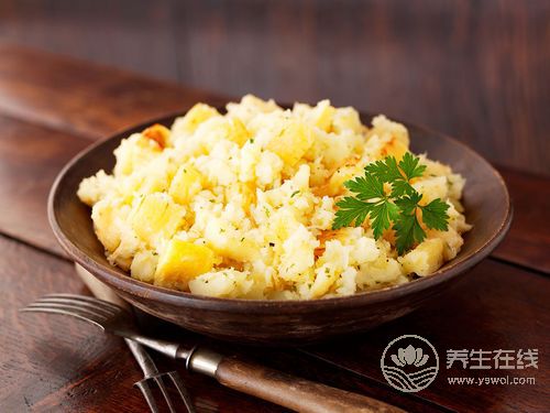 誰說腸胃不好不能吃土豆?吃土豆養(yǎng)胃 誰說腸胃不好不能吃土豆?吃土豆養(yǎng)胃