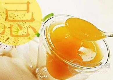 蜂蜜不能和什么一起吃? 蜂蜜不能和什么一起吃?