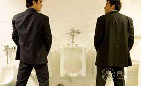 尿液發黃像濃茶？小心是肝膽出了問題！