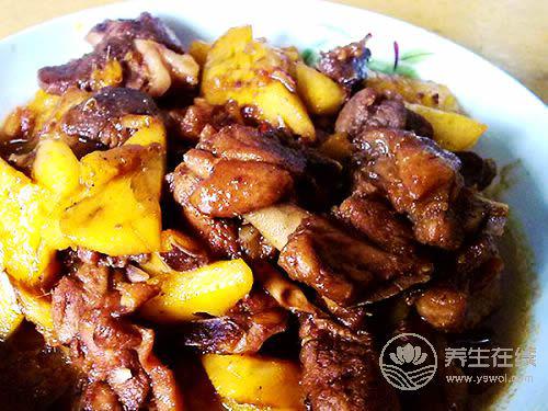 為什么吃菠蘿前要先用鹽水泡過(guò)呢