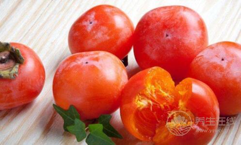 又是一年柿子成熟時候,柿子雖然好吃,但別吃太多 又是一年柿子成熟時候,柿子雖然好吃,但別吃太多