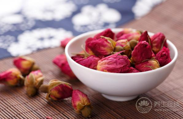 玫瑰花茶對女性好,但要注意別犯3個錯誤 玫瑰花茶對女性好,但要注意別犯3個錯誤