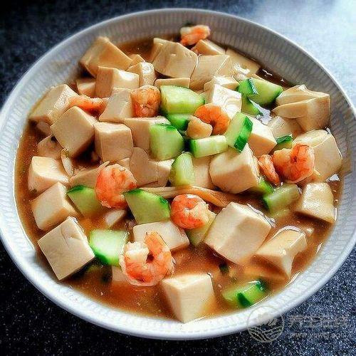 教你煎豆腐小竅門，這么做豆腐不會碎！