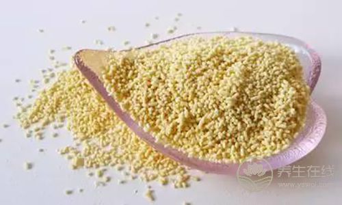 炒菜常放味精或雞精好,對人體有沒有害處? 炒菜常放味精或雞精好,對人體有沒有害處?