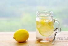 檸檬水美白,但不可過量飲用
