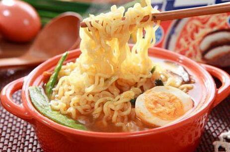 吃泡面是否容易傷胃泡面好消化嗎 吃泡面是否容易傷胃泡面好消化嗎