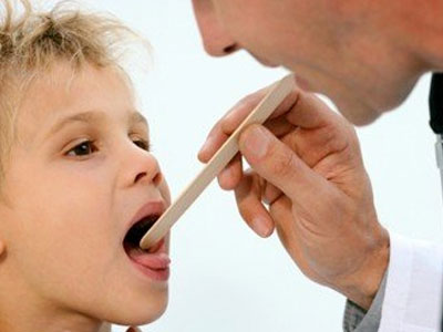 扁桃體發(fā)炎后為什么聲音變得嘶啞 扁桃體發(fā)炎后為什么聲音變得嘶啞