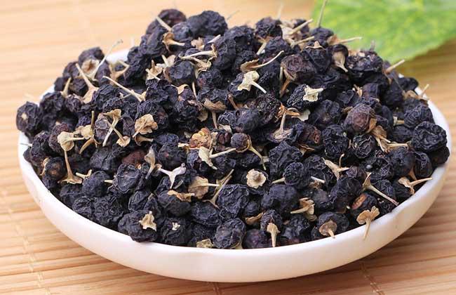 黑枸杞如何搭配其他食材一起泡酒 黑枸杞如何搭配其他食材一起泡酒