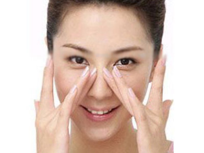 人為什么會有黑頭應該如何去掉黑頭 人為什么會有黑頭應該如何去掉黑頭