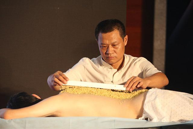 艾草灸肚臍的作用以及對身體的影響