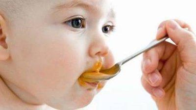 嬰兒在不同的年齡階段應(yīng)該如何添輔食