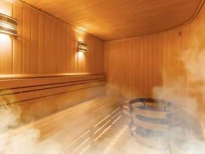 夏天到了炎熱天氣是否適合蒸桑拿