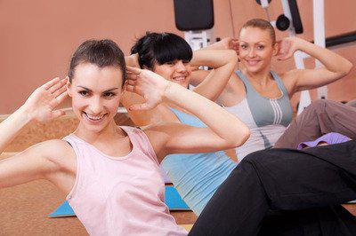 仰臥起坐的注意事項是否會傷脊椎-易網(wǎng)健康<a href=http://www.xllyou.com/jkys/ target=_blank class=infotextkey>養(yǎng)生</a>網(wǎng) 仰臥起坐的注意事項是否會傷脊椎