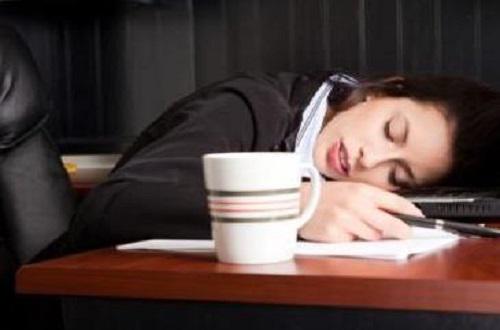 熬夜都會對身體造成哪些方面的傷害-易網(wǎng)健康<a href=http://www.xllyou.com/jkys/ target=_blank class=infotextkey>養(yǎng)生</a>網(wǎng) 熬夜都會對身體造成哪些方面的傷害