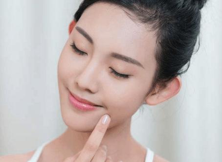 油性皮膚很愛出油是否有辦法改善