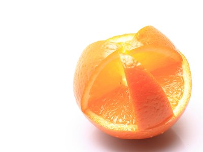 橙子的對身體的好處橙子有多高的熱量-易網(wǎng)健康<a href=http://www.xllyou.com/jkys/ target=_blank class=infotextkey>養(yǎng)生</a>網(wǎng) 橙子的對身體的好處橙子有多高的熱量