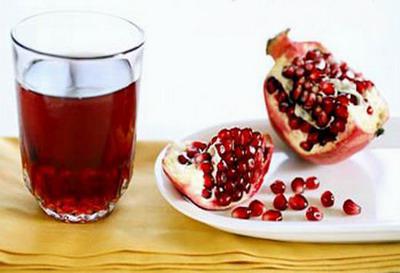 喝石榴汁對身體有哪些好處和禁忌-易網(wǎng)健康<a href=http://www.xllyou.com/jkys/ target=_blank class=infotextkey>養(yǎng)生</a>網(wǎng) 喝石榴汁對身體有哪些好處和禁忌